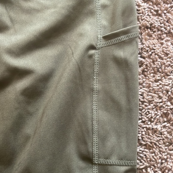 Adrienne Vittadini Olive Green Athletic Leggings - Picture 7 of 8